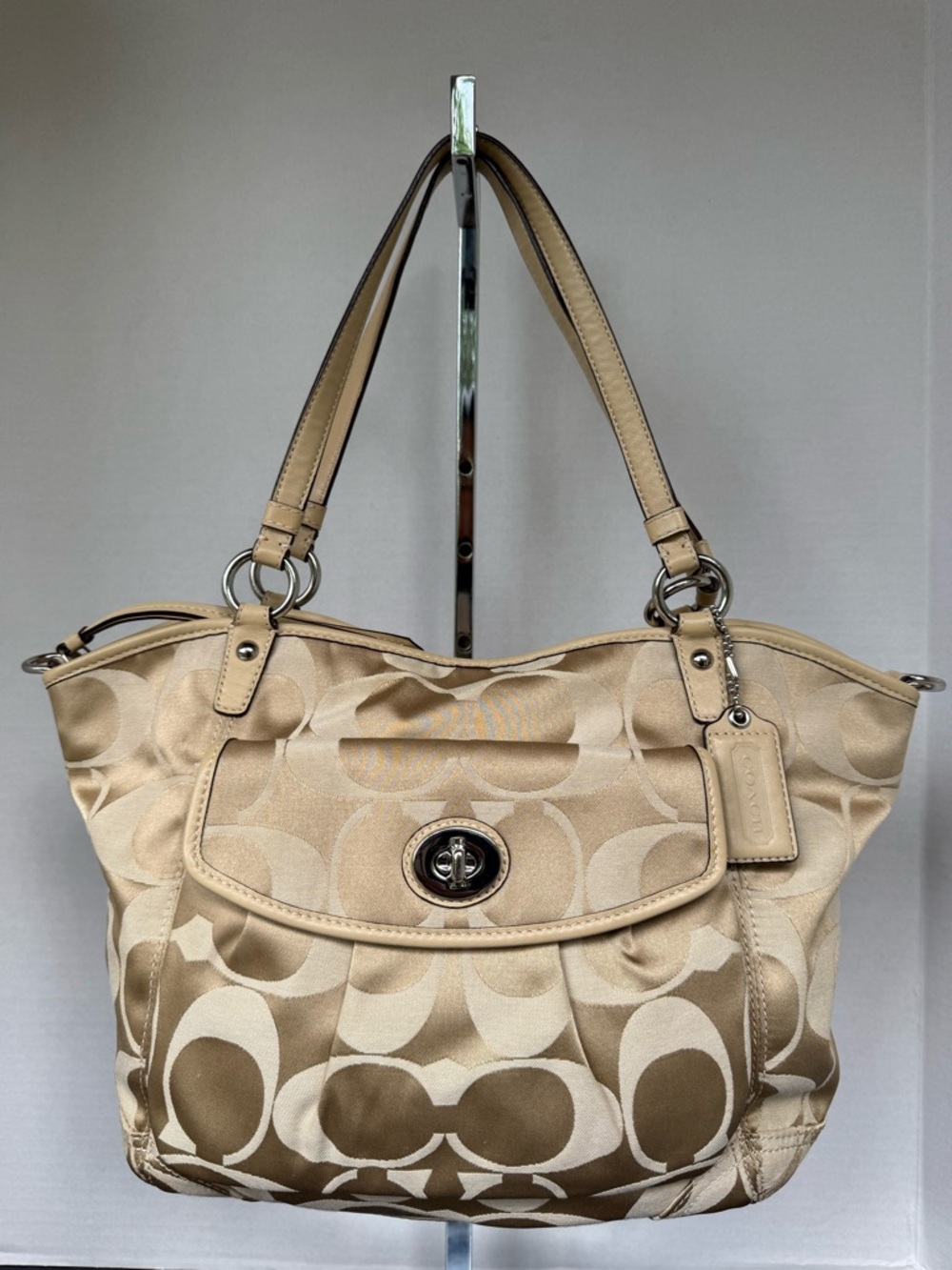 Coach Signature Leah Khaki Tote Handbag Shoulder Bag EUC.